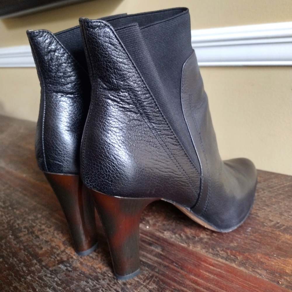Donald Pliner Black Ankle Boots Size 9.5 - Picture 4 of 9